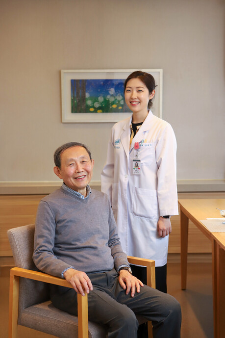 박정식 (전)대한신장학회 이사장과 강수지 전임의의 즐거운 만남 [25년 봄호]